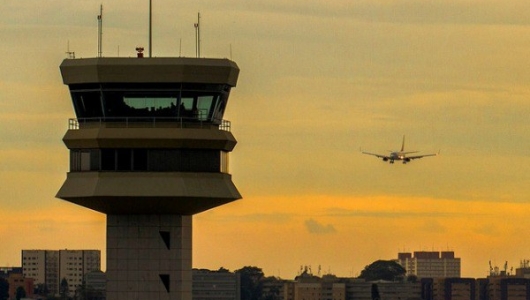 Ministro Mauricio Godinho fixa percentuais de manutenção de serviços em greve de controladores de tráfego aéreo